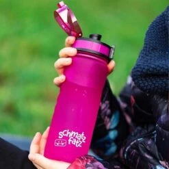 Gourde Klarstein Klarstein - Gourde De Sport - Avec Accessoire De Fruits - Plastique Tritan - Sans BPA - Goût Et Odeur Neutres - Design Coloré Et Adapté Aux Enfants 8 Gourde Klarstein Klarstein - Gourde De Sport - Avec Accessoire De Fruits - Plastique Tritan - Sans BPA - Goût Et Odeur Neutres - Design Coloré Et Adapté Aux Enfants -Chauffe Soldes 1200x1200